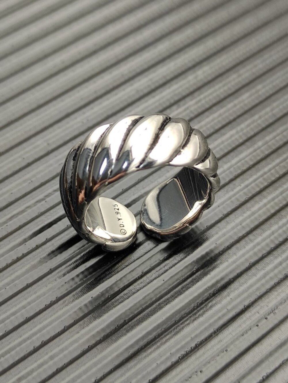 David Yurman  Ring - Picture 7 of 8